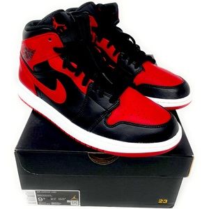 Jordan 1 Mid Banned (2020)